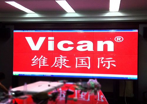 可觸摸大屏幕用于會議室的是什么顯示設備？